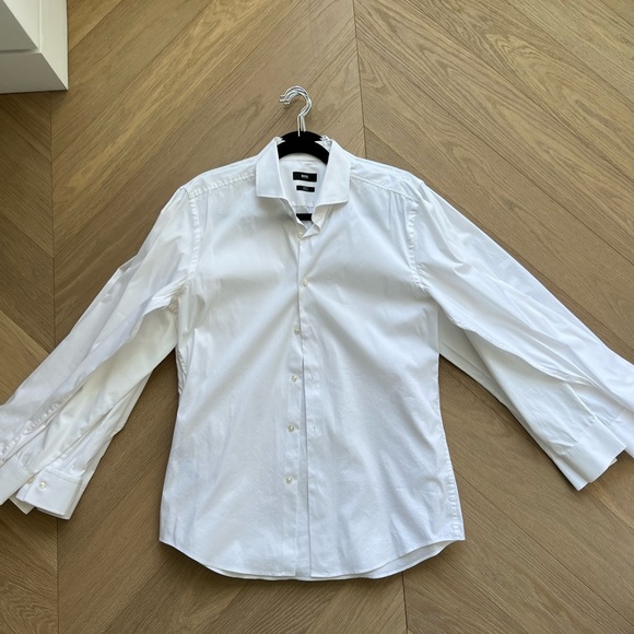 6 Hugo Boss Dress Shirts Slim Fit Stretch (size 16 neck, 41)